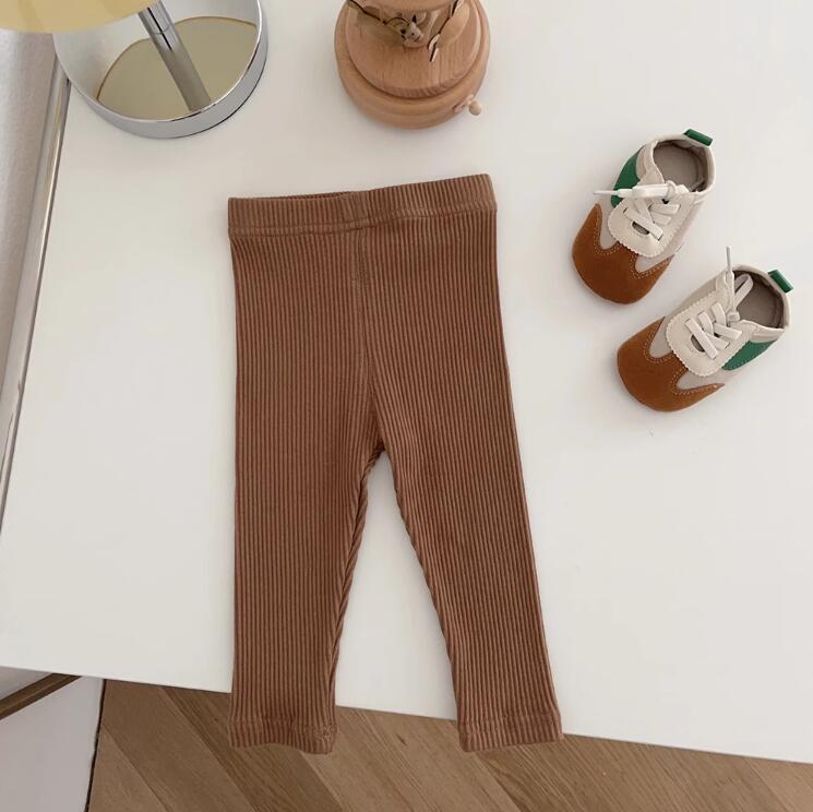Signature Ribbed Leggings