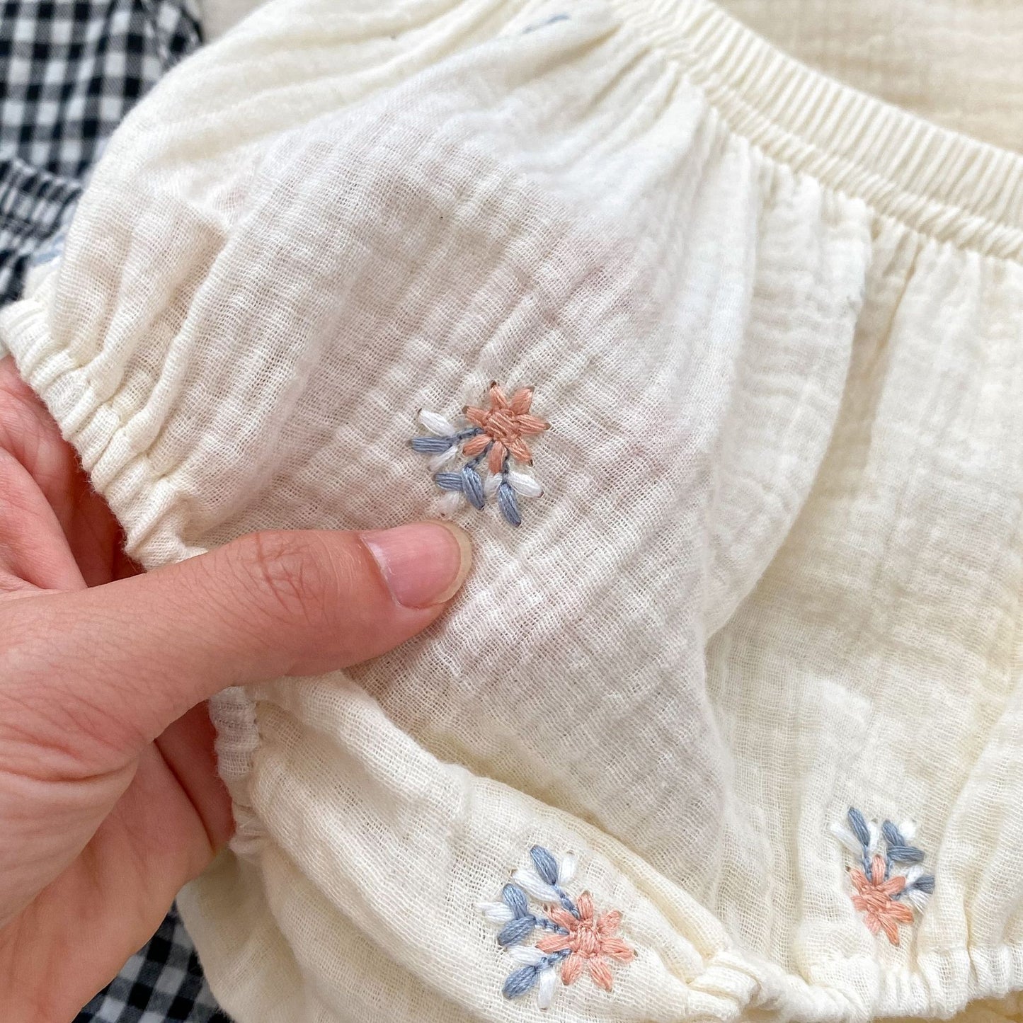 c7b8aa12f1c0a81d4c656a8772c5197e